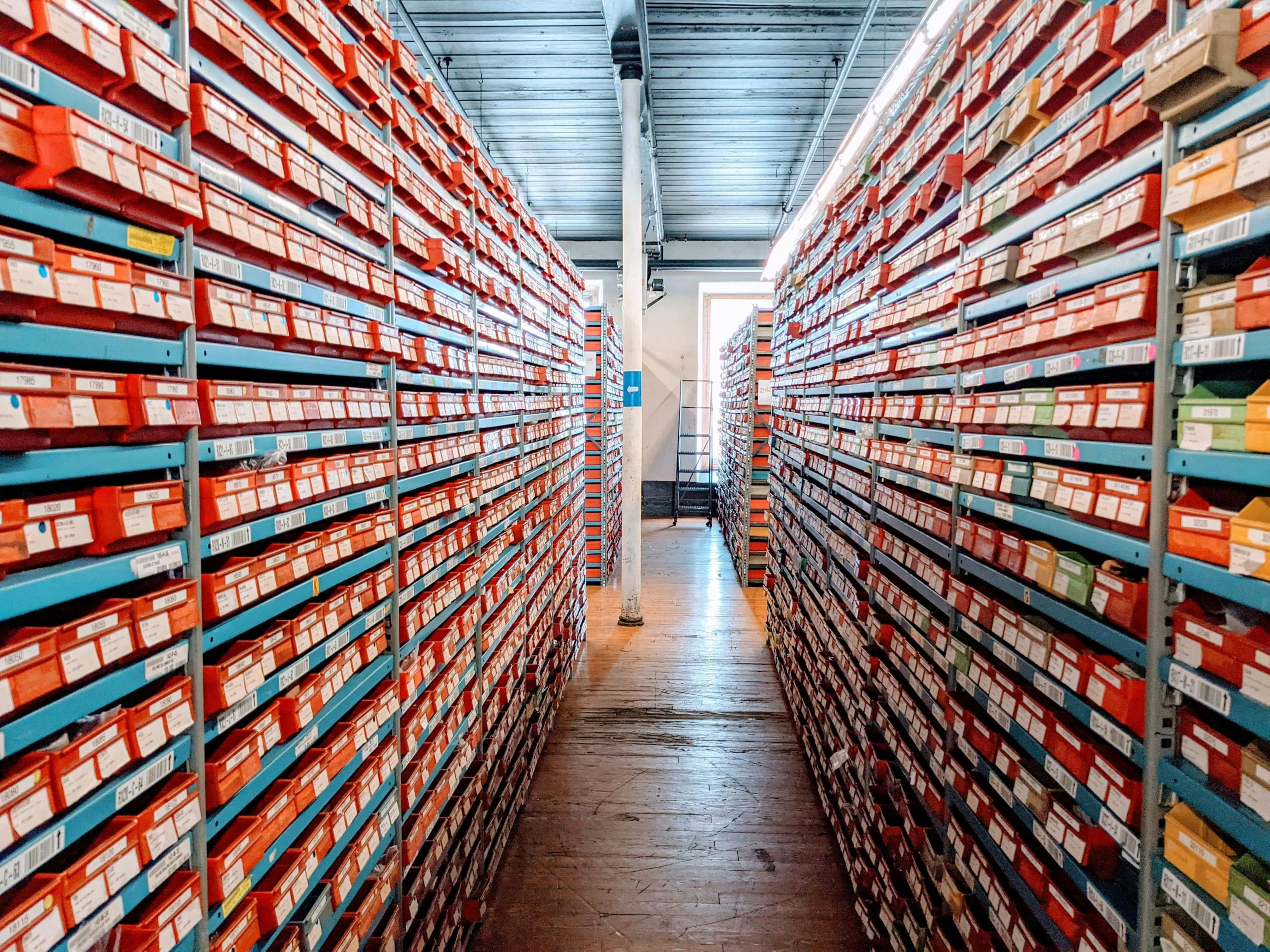 WinsBS global electronics fulfillment with ESD packaging, serial scanning, and DDP export from China